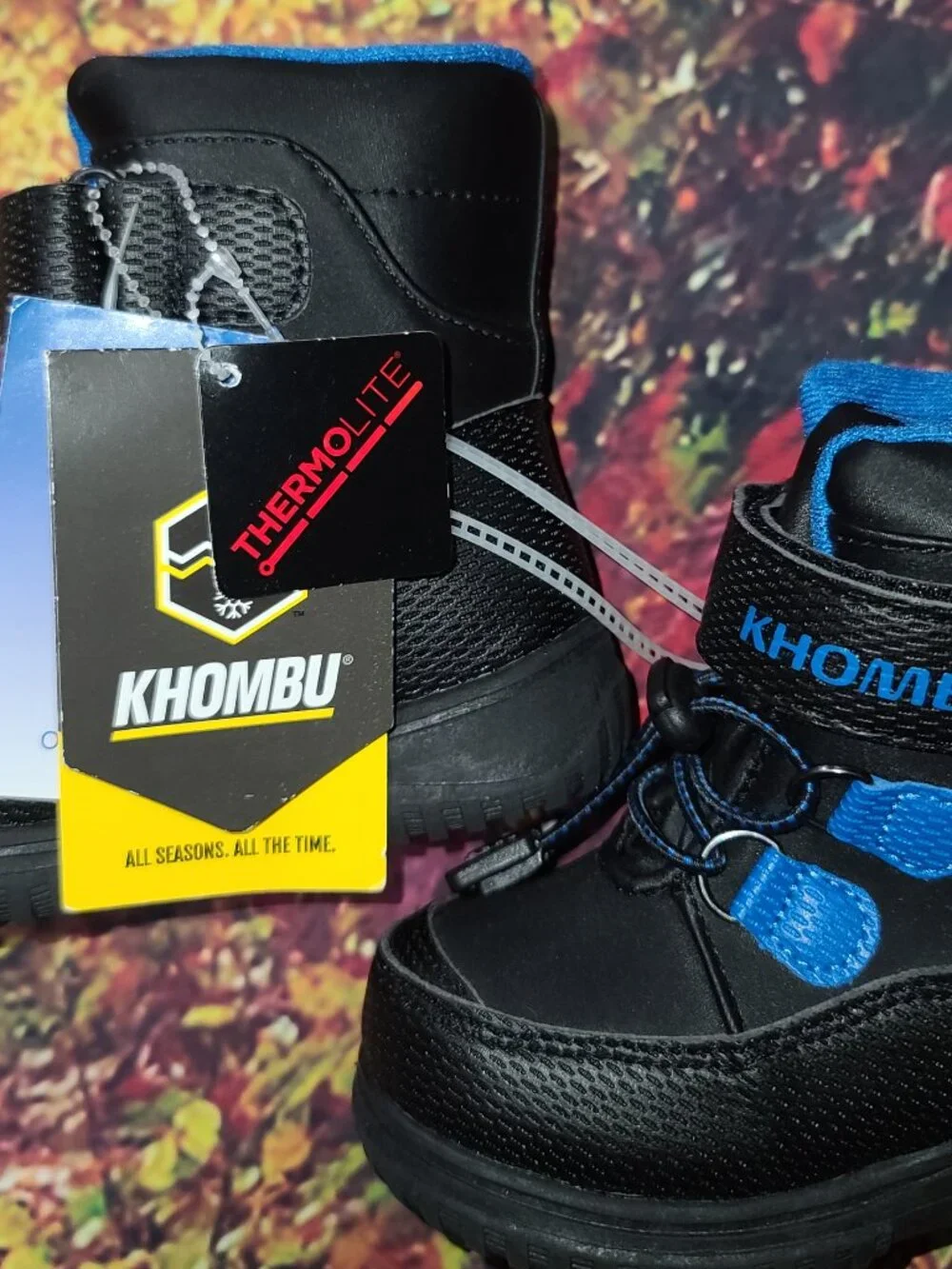 Khombu Thermolite kids black and blue winter snow boots  size 6M NWT